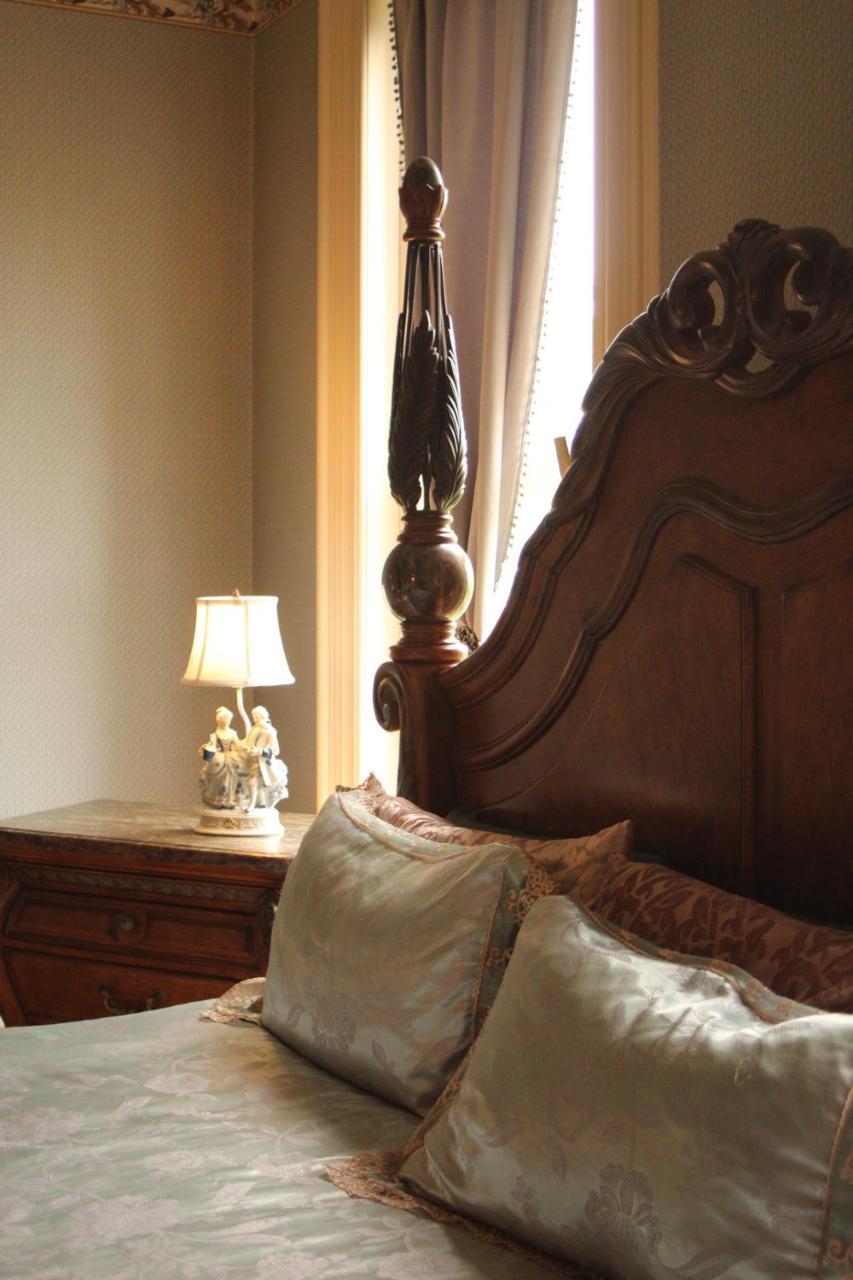 Henderson Castle Inn Kalamazoo Phòng bức ảnh