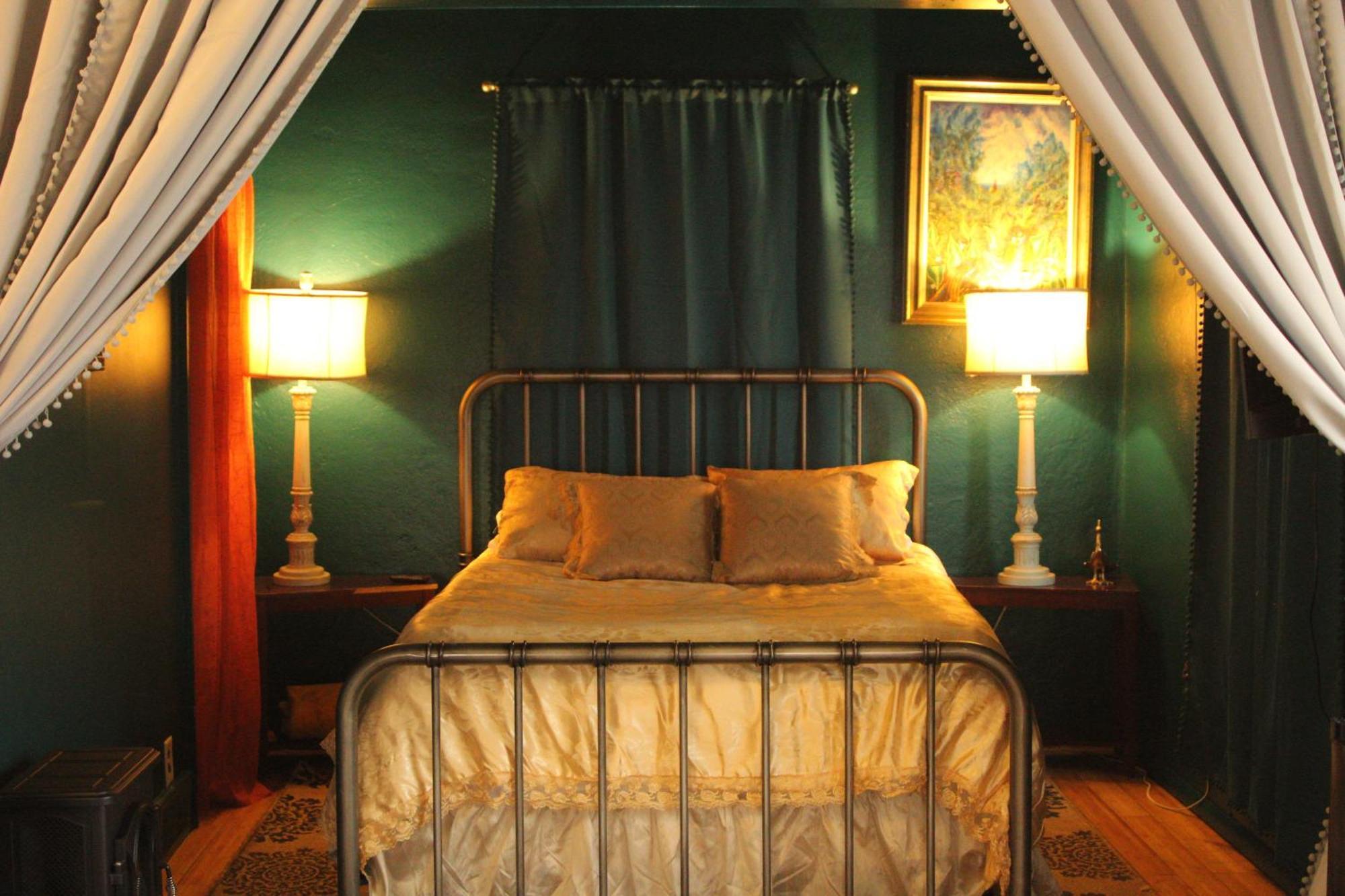 Henderson Castle Inn Kalamazoo Phòng bức ảnh